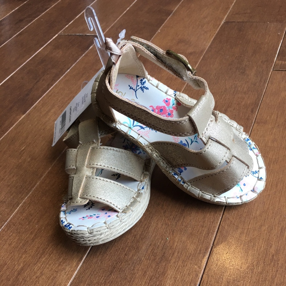 Brand New Carter’s Metallic Sandals Size 5